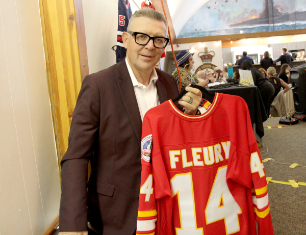Theo Fleury poses with his #14 jersey at the Boissevain Sportsman's Dinner
