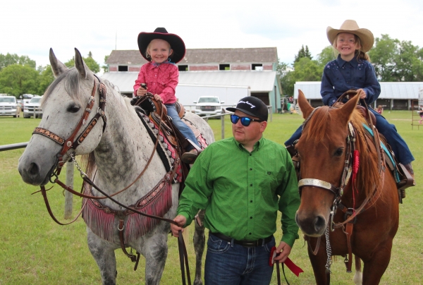Strong turnout, cooperative weather makes fair success